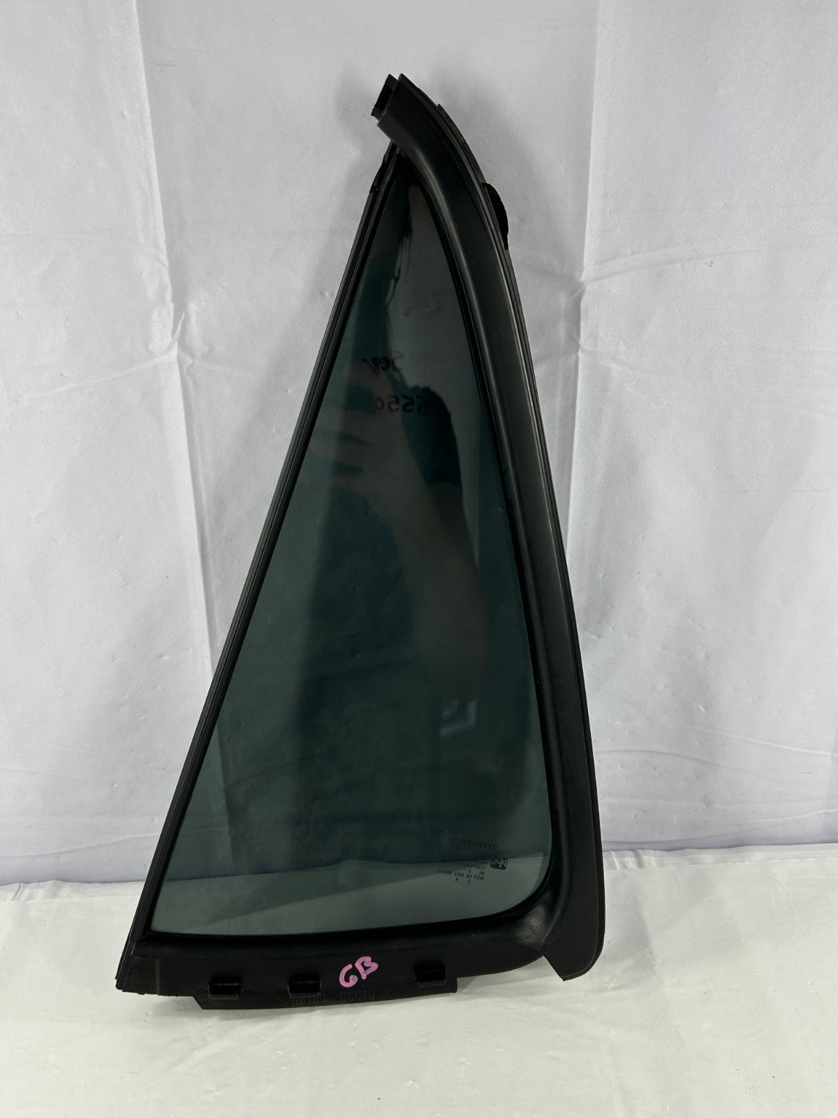 2001-2007 Toyota Sequoia Rear Right Quarter Window Glass Panel OEM 68123-0C010