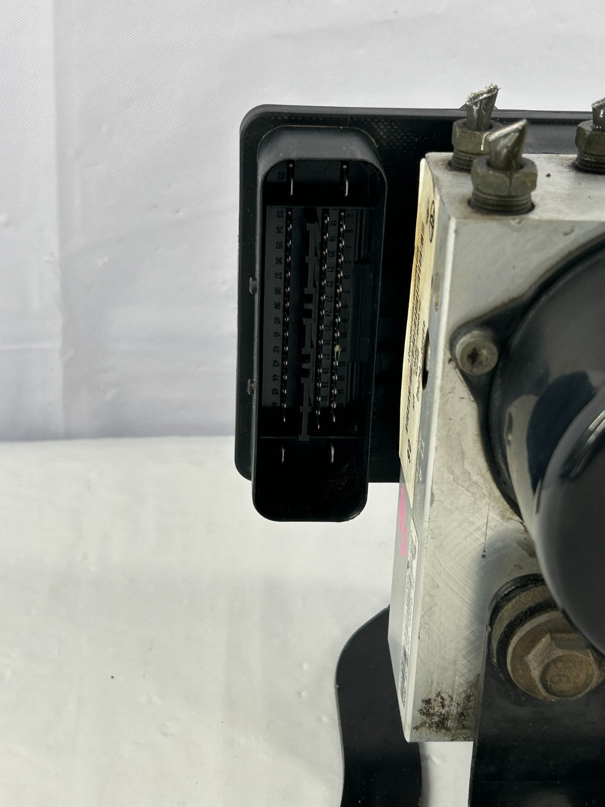 03-05 Toyota Sequoia ABS Anti-Lock Brake Pump Actuator Assembly OEM 44050-0C072