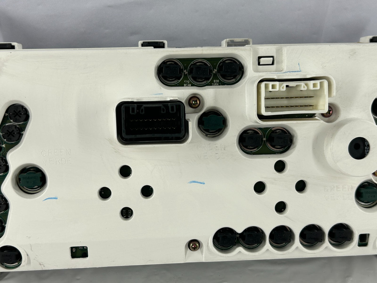2001-2005 Toyota Sequoia Speedometer Gauge Cluster Miles OEM 83220-0C050
