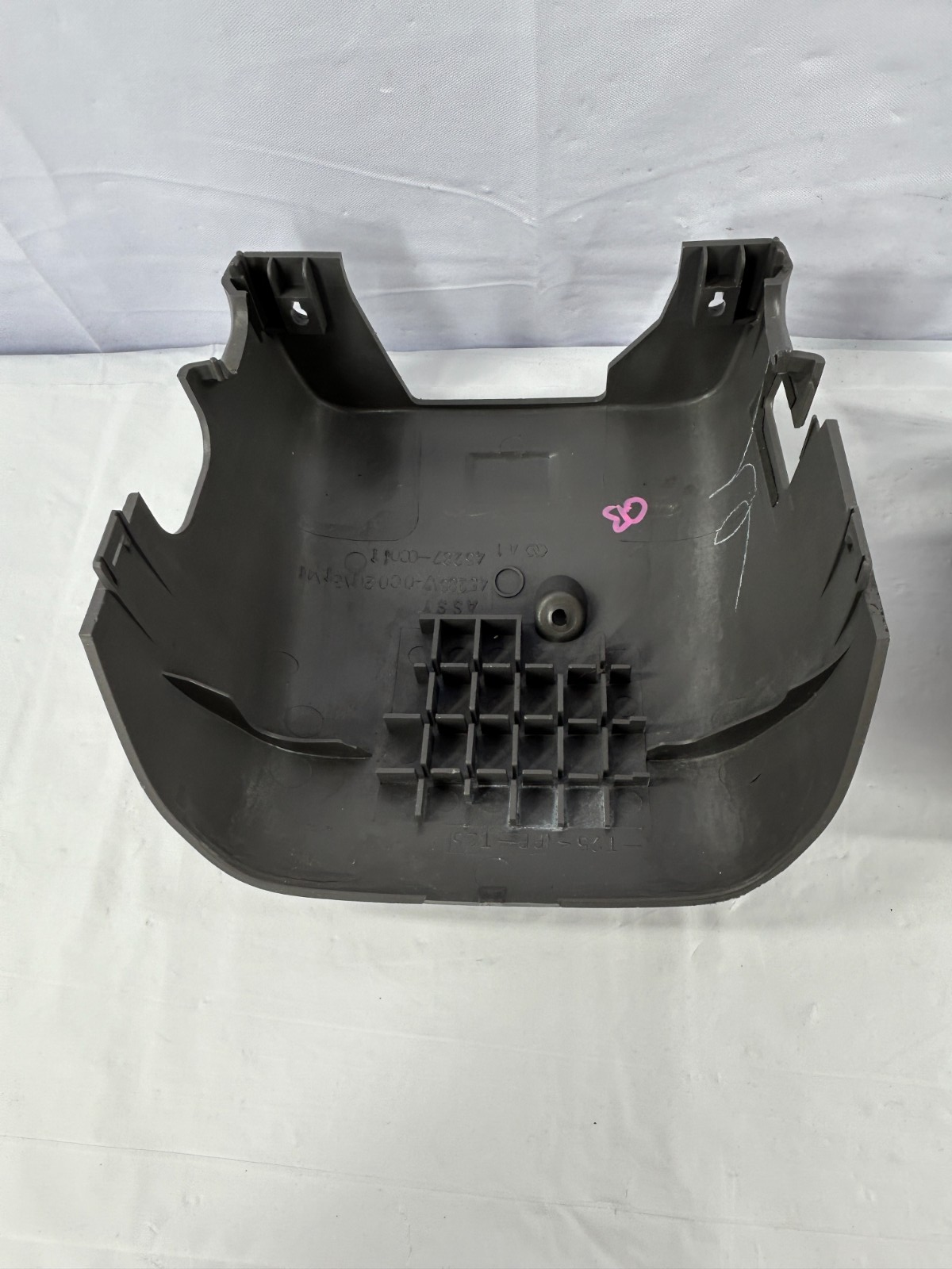 01-05 Toyota Sequoia Steering Column Upper & Lower Cover Gray OEM 45287-0C023