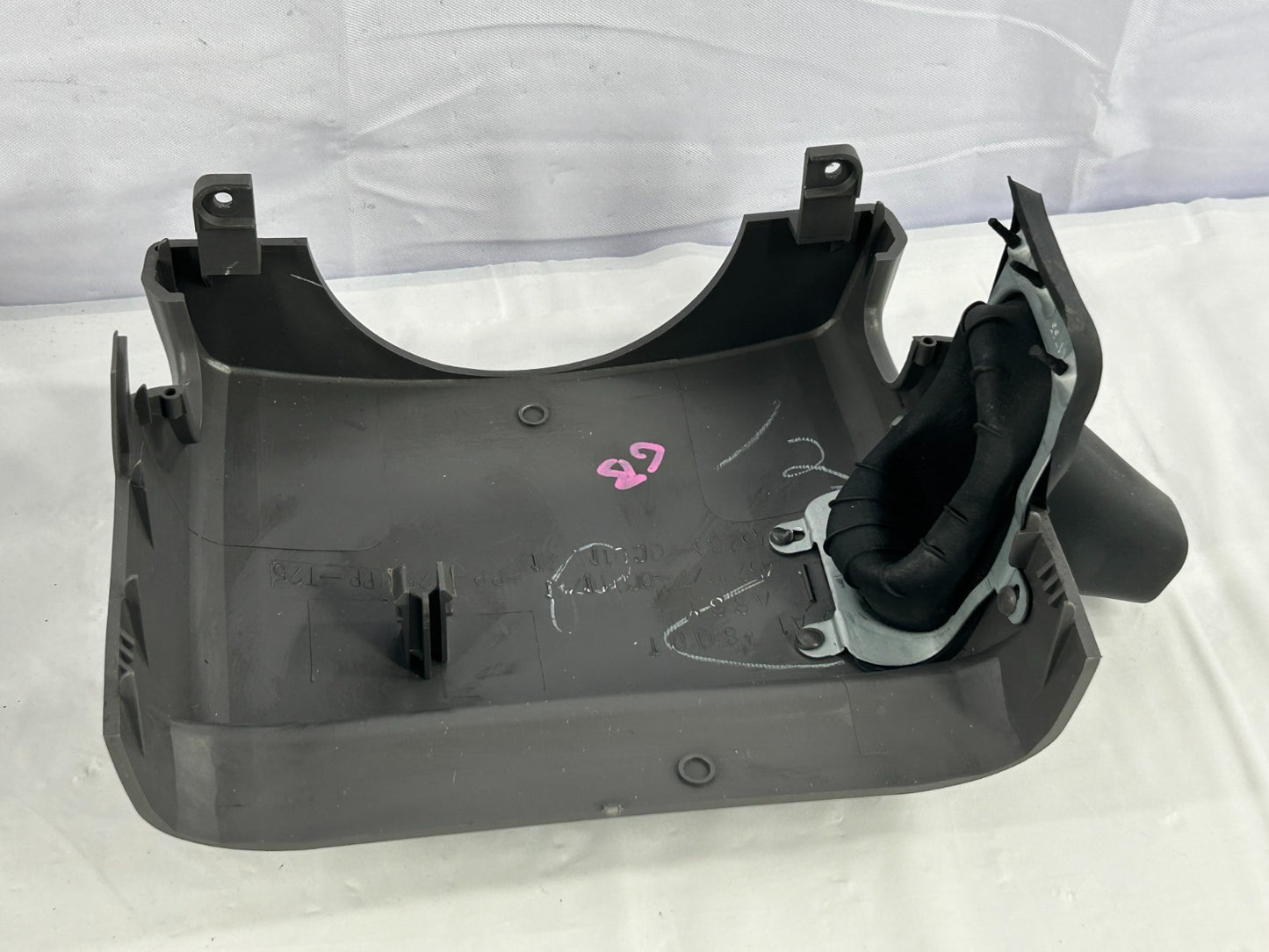 01-05 Toyota Sequoia Steering Column Upper & Lower Cover Gray OEM 45287-0C023