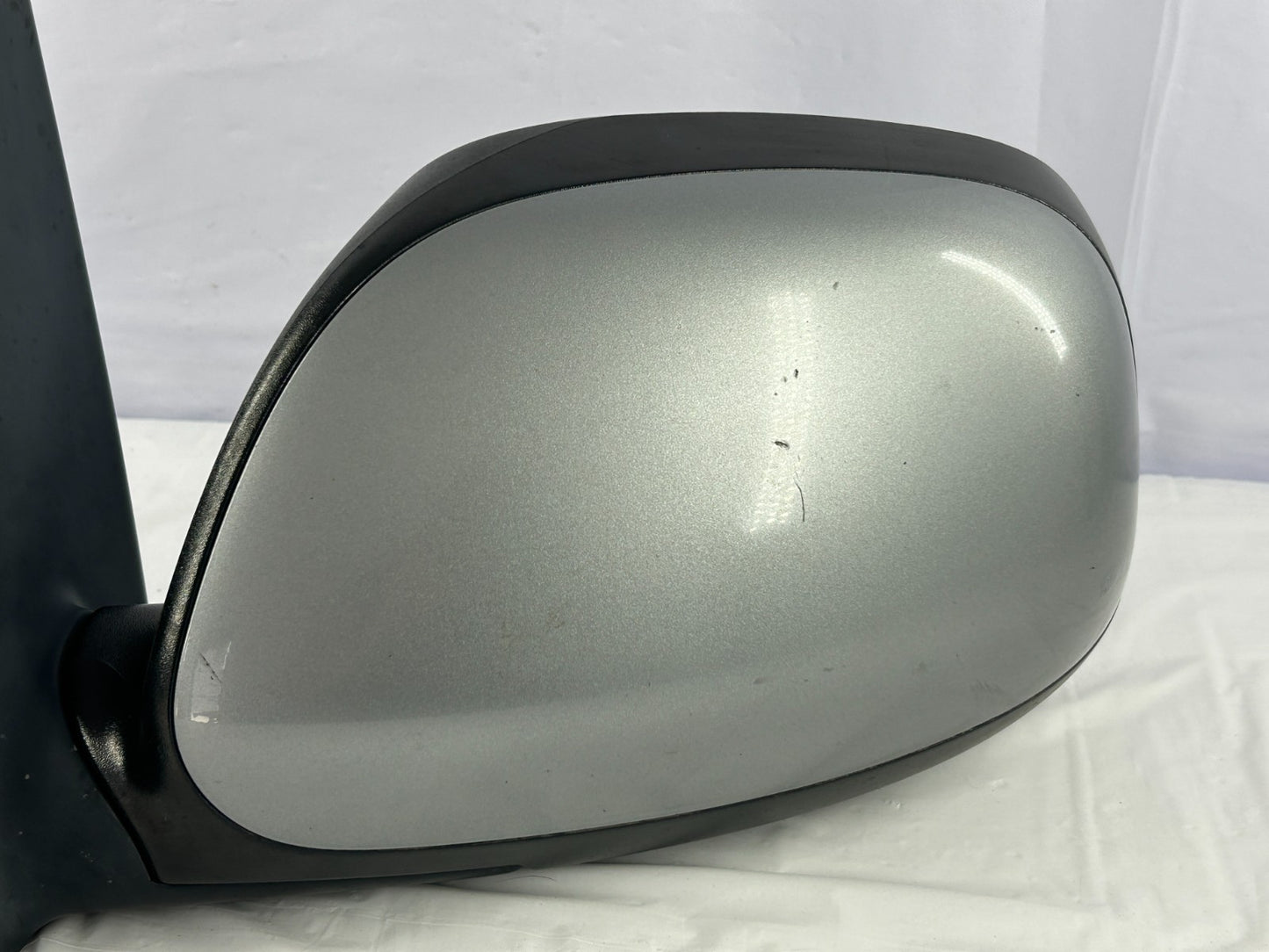 01-07 Toyota Sequoia Front Left Side View Door Mirror 5-Wire OEM 87940-0C070-B1