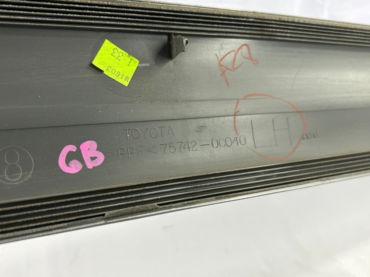 01-05 Toyota Sequoia Rear Left Outside Door Moulding Silver OEM 75742-0C040-B1