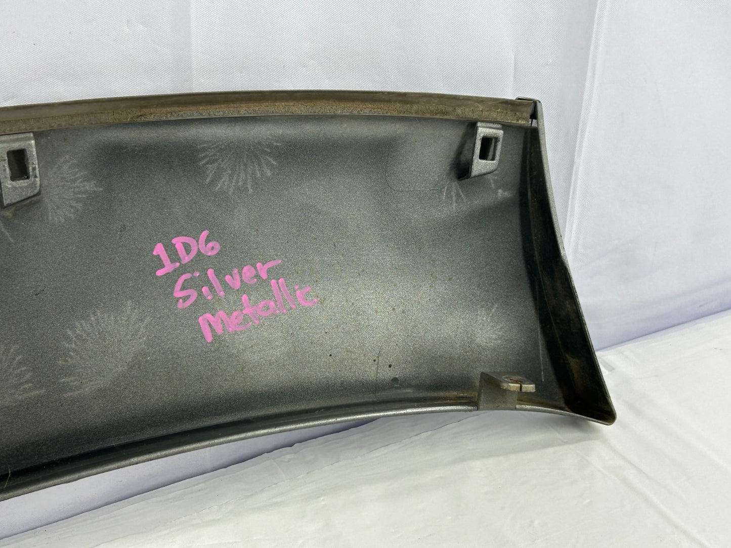 01-04 Toyota Sequoia Rear Left Quarter Fender Flare Molding Trim OEM 75654-0C900
