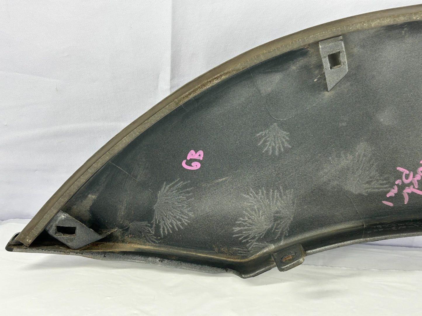 01-04 Toyota Sequoia Rear Left Quarter Fender Flare Molding Trim OEM 75654-0C900