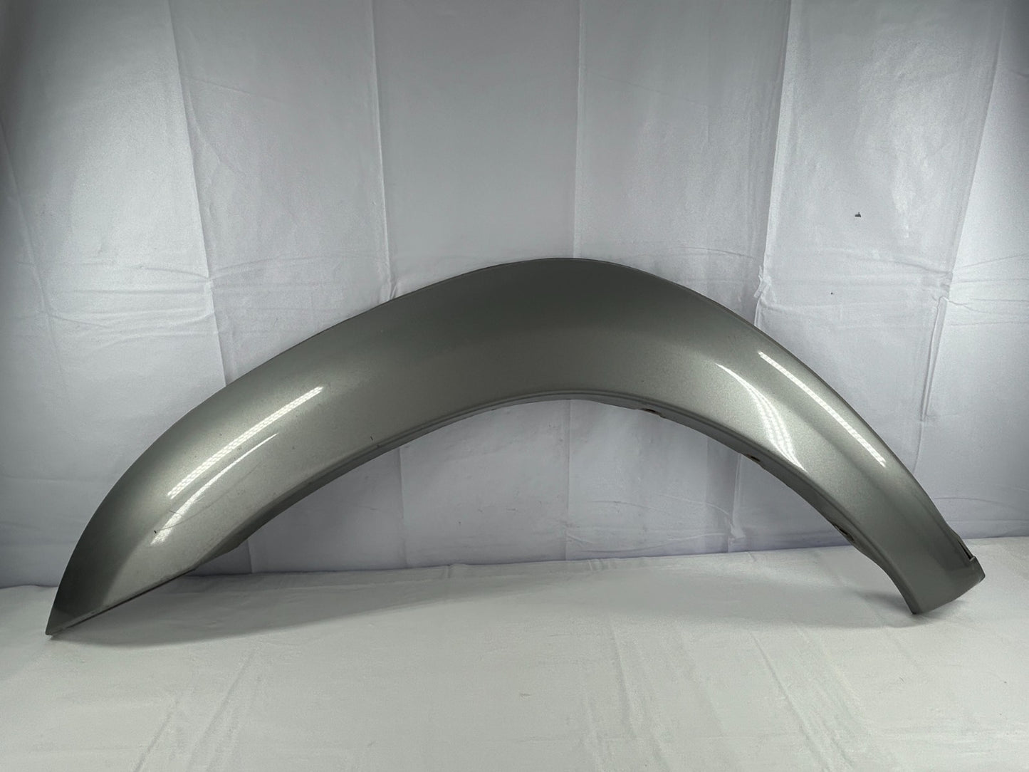 2001-2007 Toyota Sequoia Front Left Wheel Fender Flare Molding OEM 75612-0C901