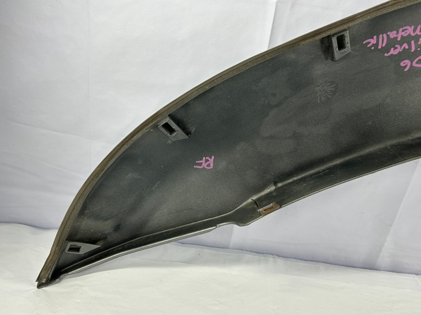 2001-2007 Toyota Sequoia Front Right Wheel Fender Flare Molding OEM 75611-0C901