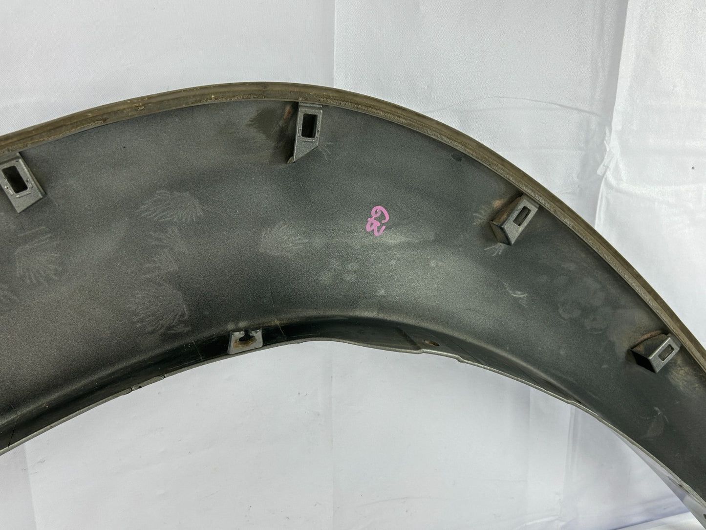 2001-2007 Toyota Sequoia Front Right Wheel Fender Flare Molding OEM 75611-0C901