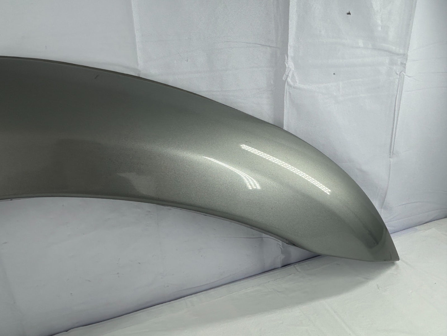 2001-2007 Toyota Sequoia Front Right Wheel Fender Flare Molding OEM 75611-0C901