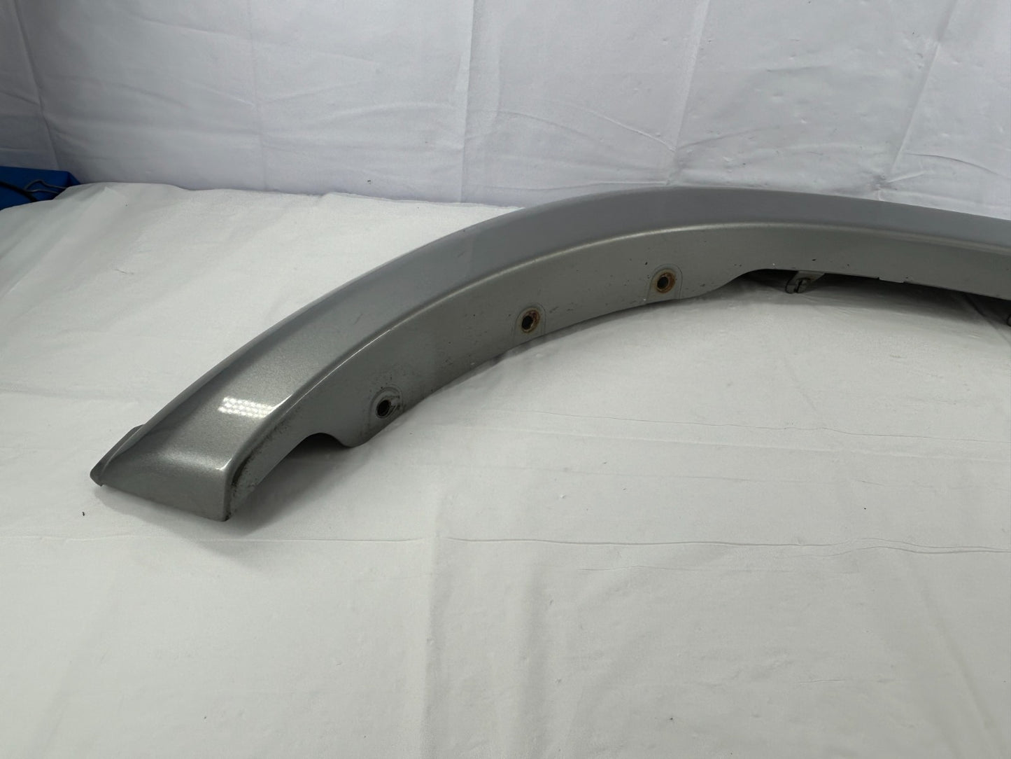 2001-2007 Toyota Sequoia Front Right Wheel Fender Flare Molding OEM 75611-0C901
