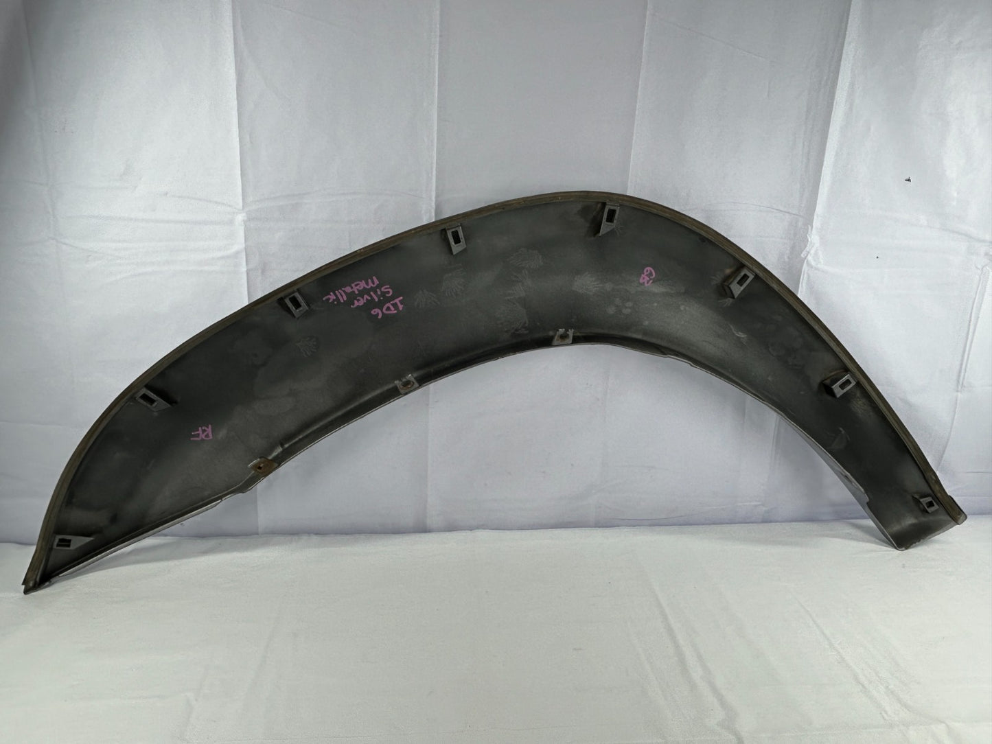 2001-2007 Toyota Sequoia Front Right Wheel Fender Flare Molding OEM 75611-0C901