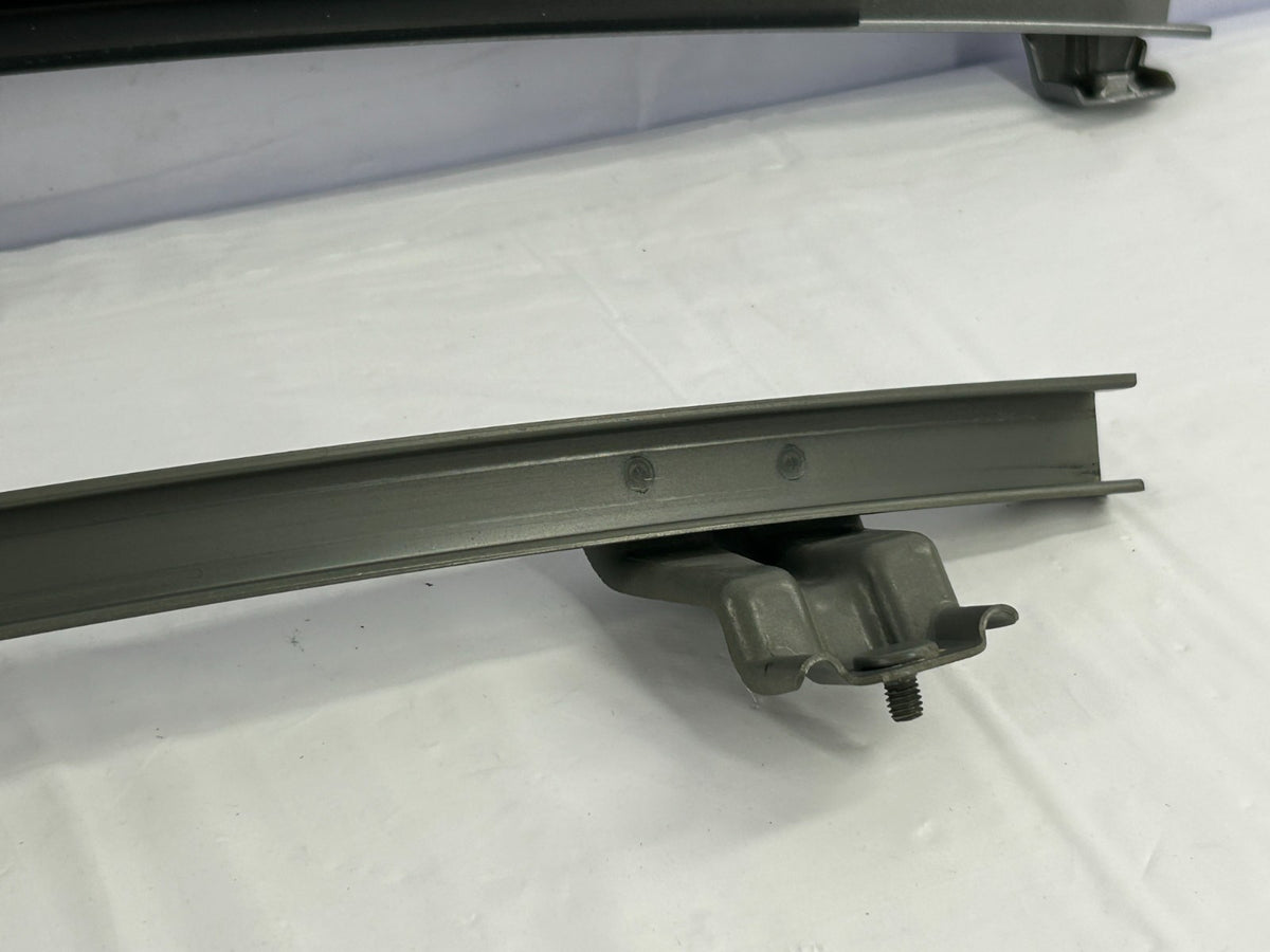 01-07 Toyota Sequoia Front RH Lower Door Guide Channel Rail Set OEM 67401-0C020
