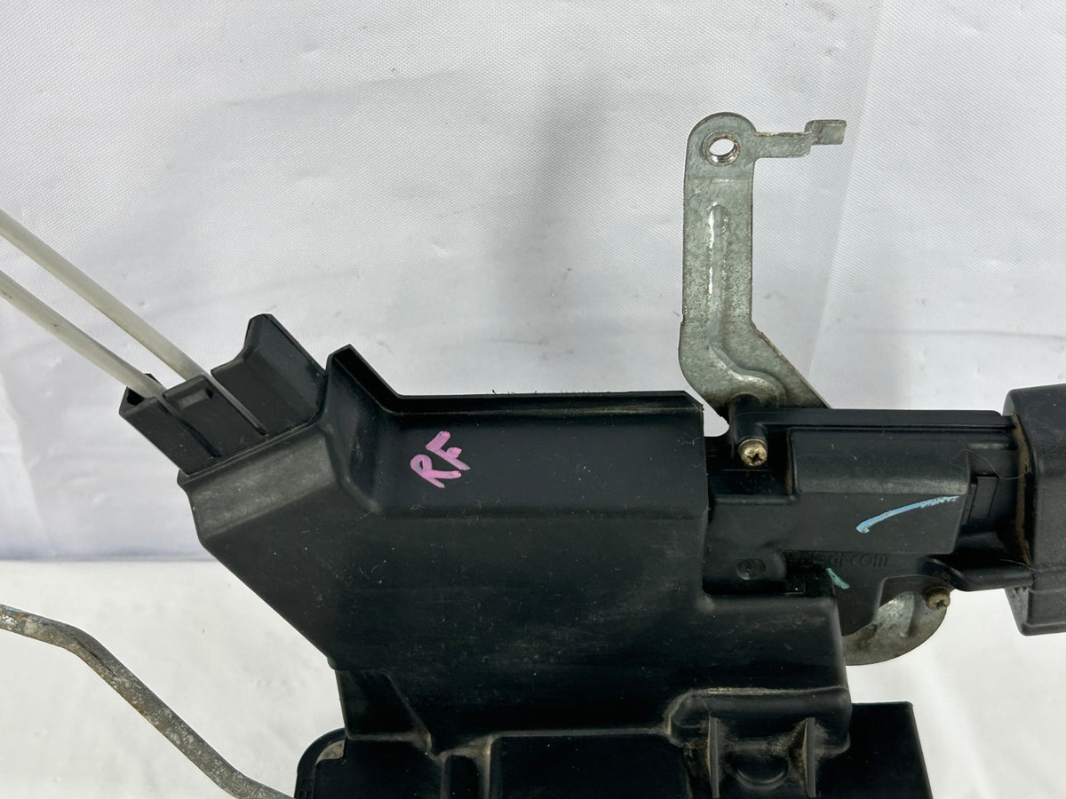 2001-2007 Toyota Sequoia Front Right Door Lock Latch Actuator OEM 69030-0C021
