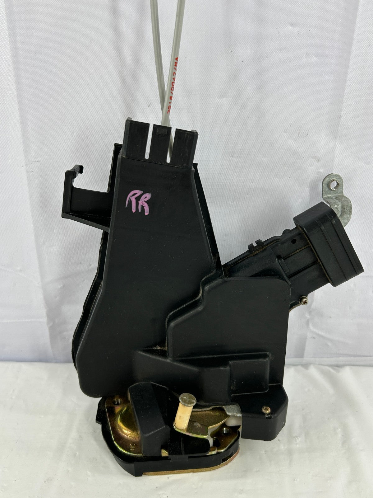2001-2007 Toyota Sequoia Rear Right Door Lock Latch Actuator OEM 69050-0C010