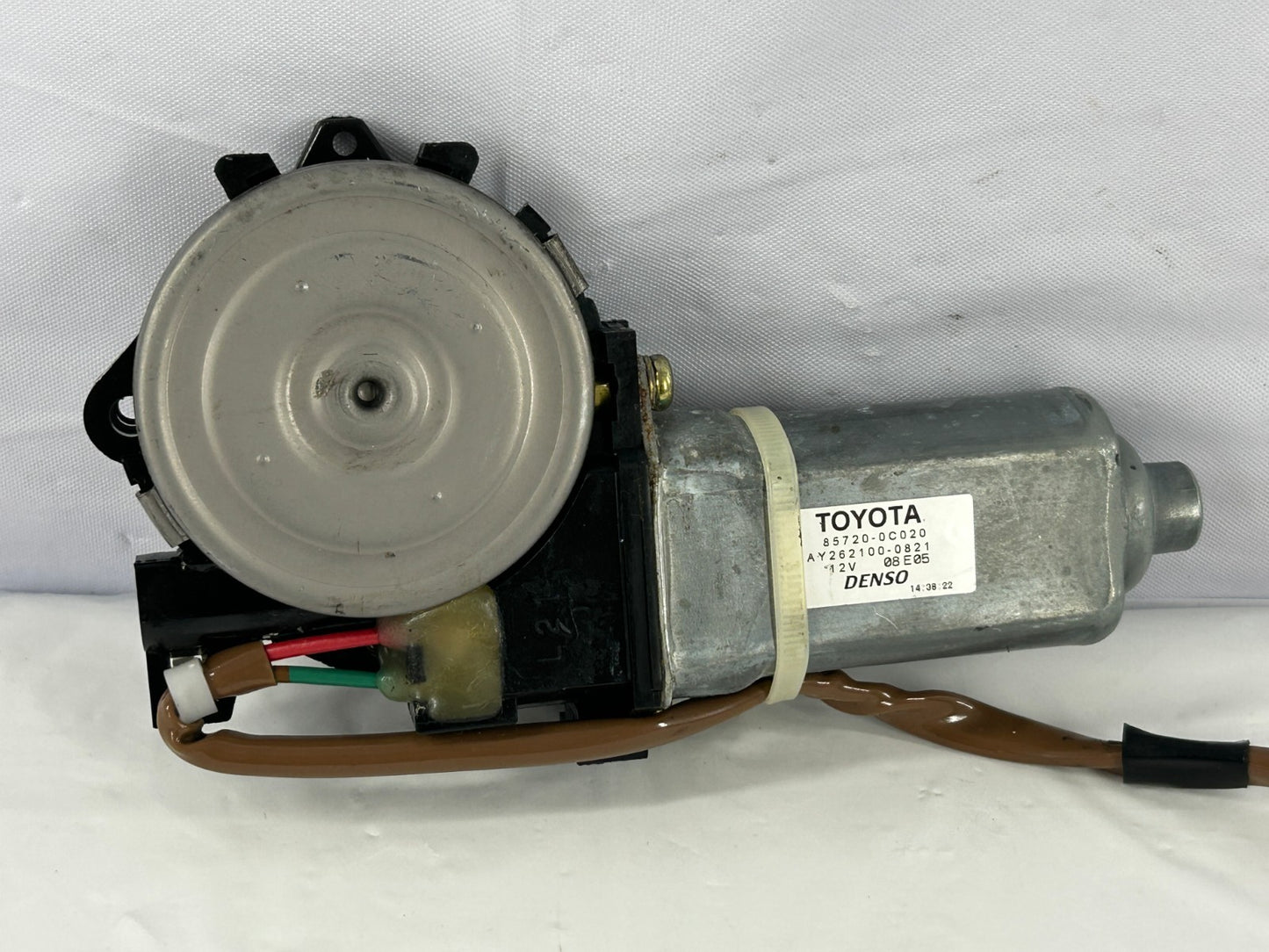 2001-2007 Toyota Sequoia Rear Right Side Door Power Window Motor 85720-0C020