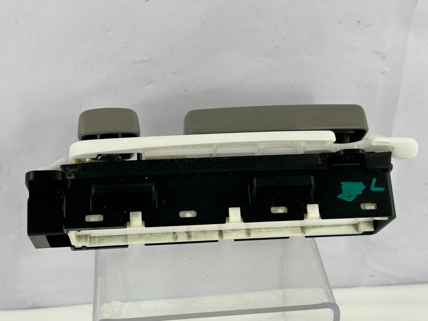 01-04 Toyota Sequoia Front Left Seat Adjustment Control Switches OEM 84922-33130
