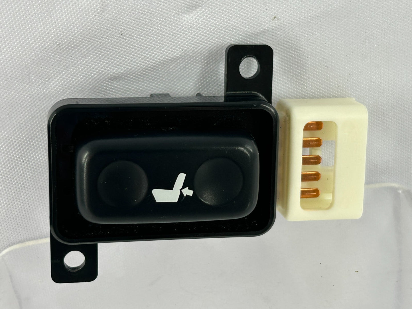 2008-2013 Toyota Highlander Front Left Power Seat Lumbar Switch OEM 849200E010C0