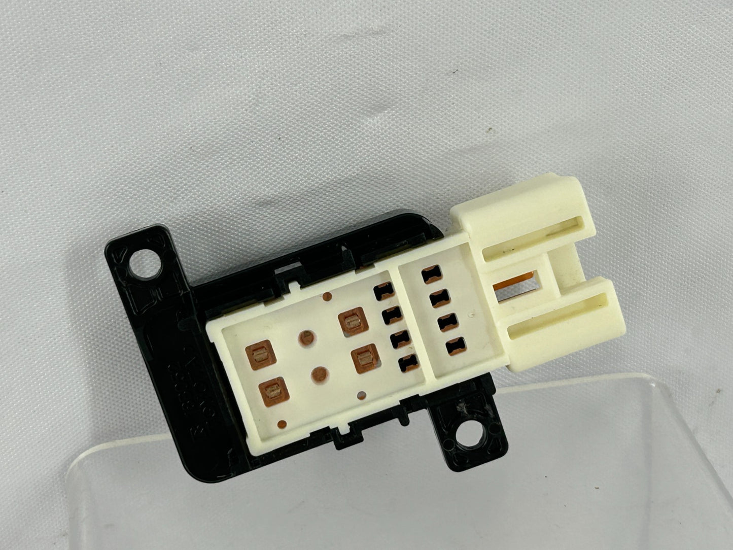2008-2013 Toyota Highlander Front Left Power Seat Lumbar Switch OEM 849200E010C0