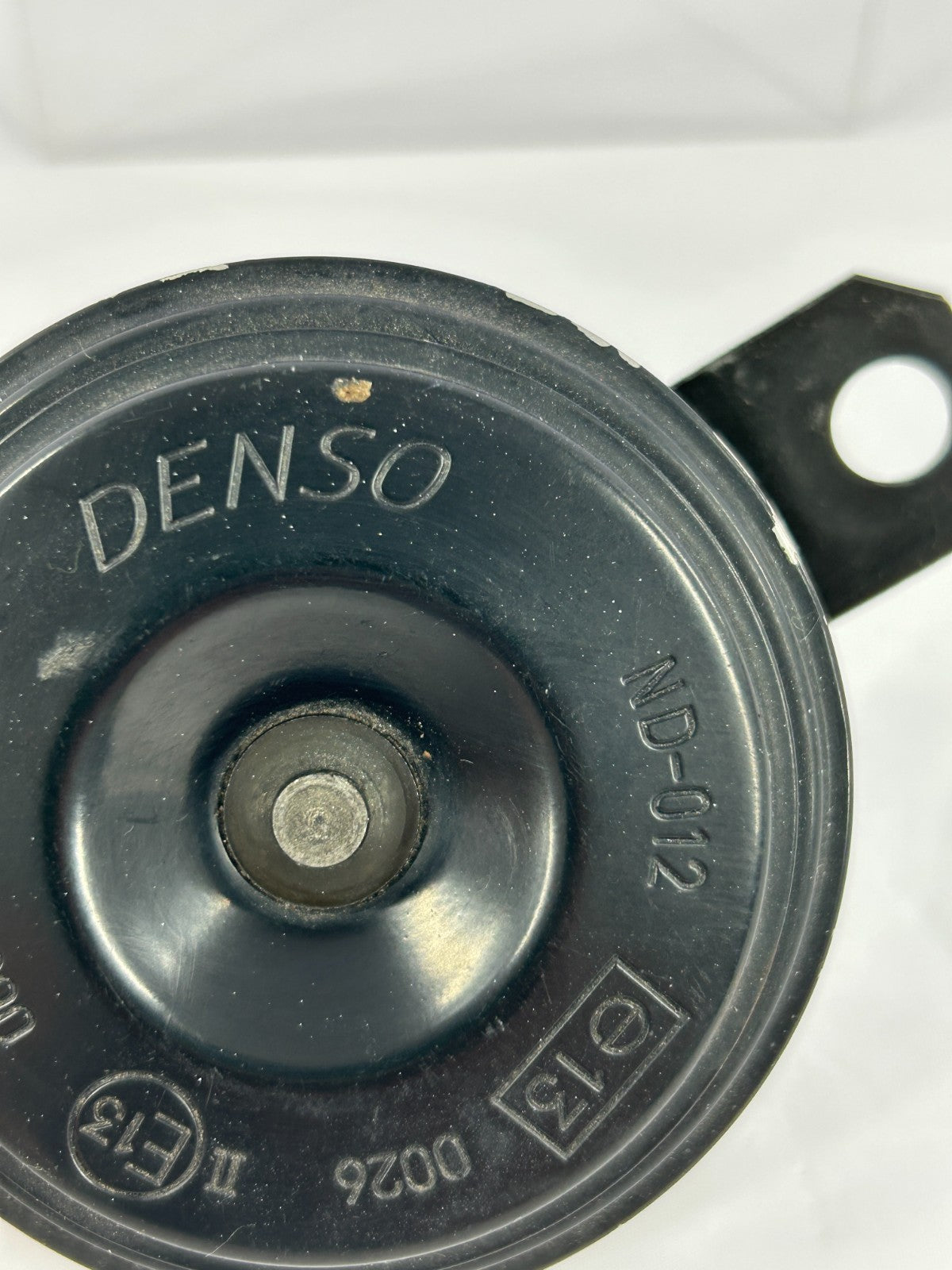 2005-2009 Subaru Outback High Tone Note Horn Signal Alarm Denso OEM 86012AG10