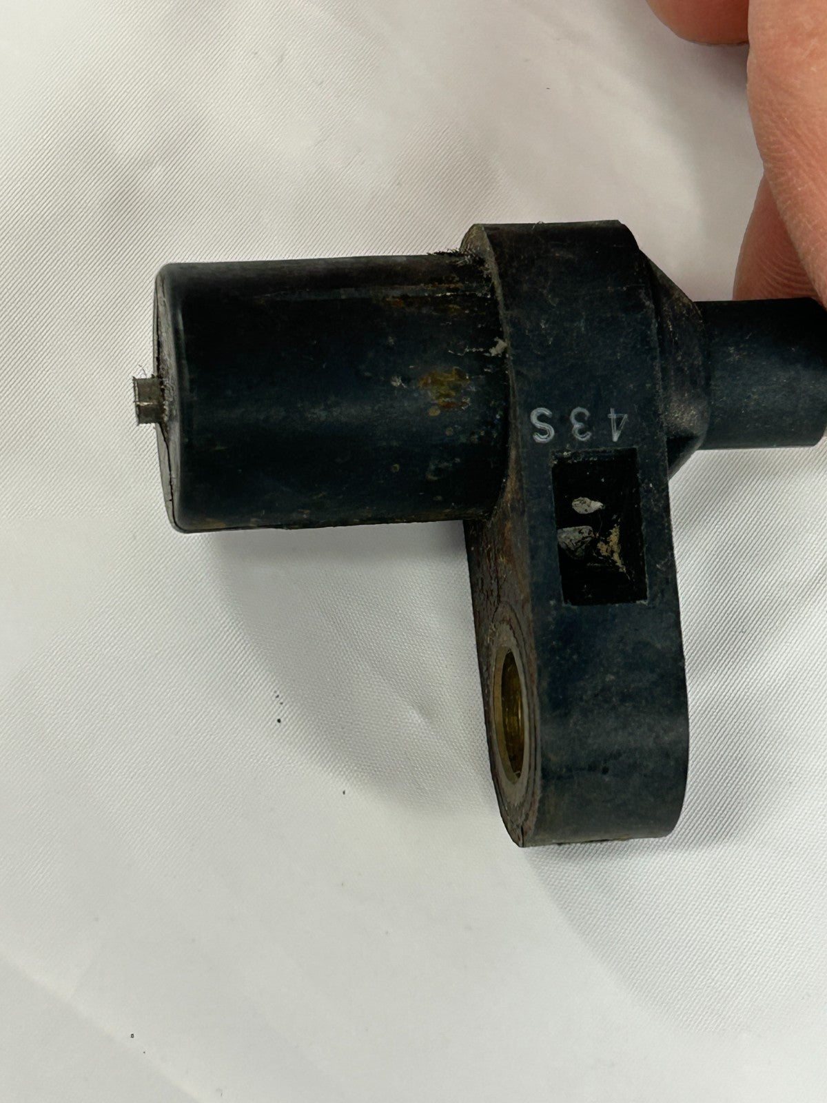 2000-2006 Subaru Outback Front Right Side ABS Wheel Speed Sensor OEM 27540AE000