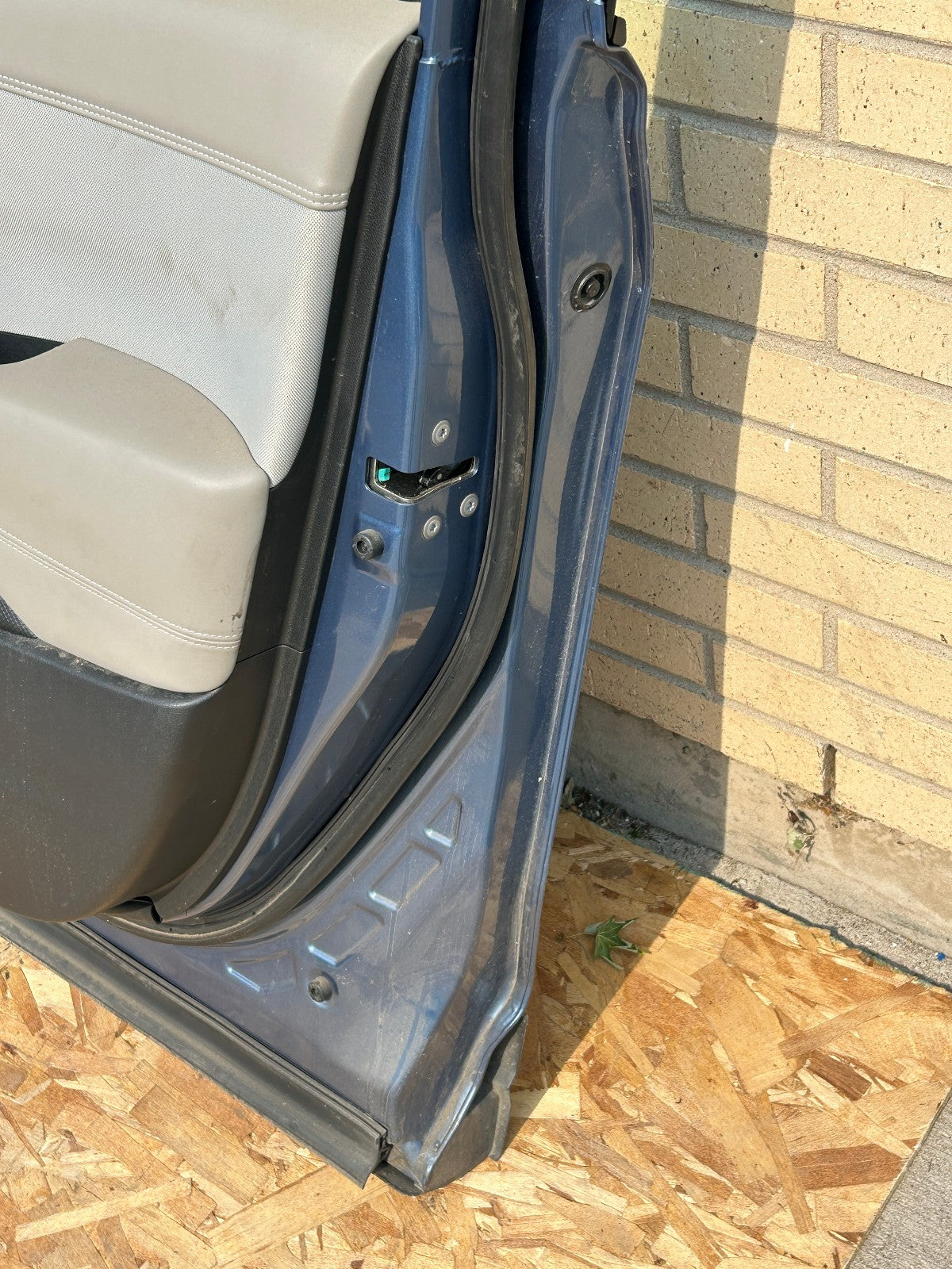 2019-2024 Subaru Forester Right Front Door Shell Complete Blue SAZ 60009SJ0419P