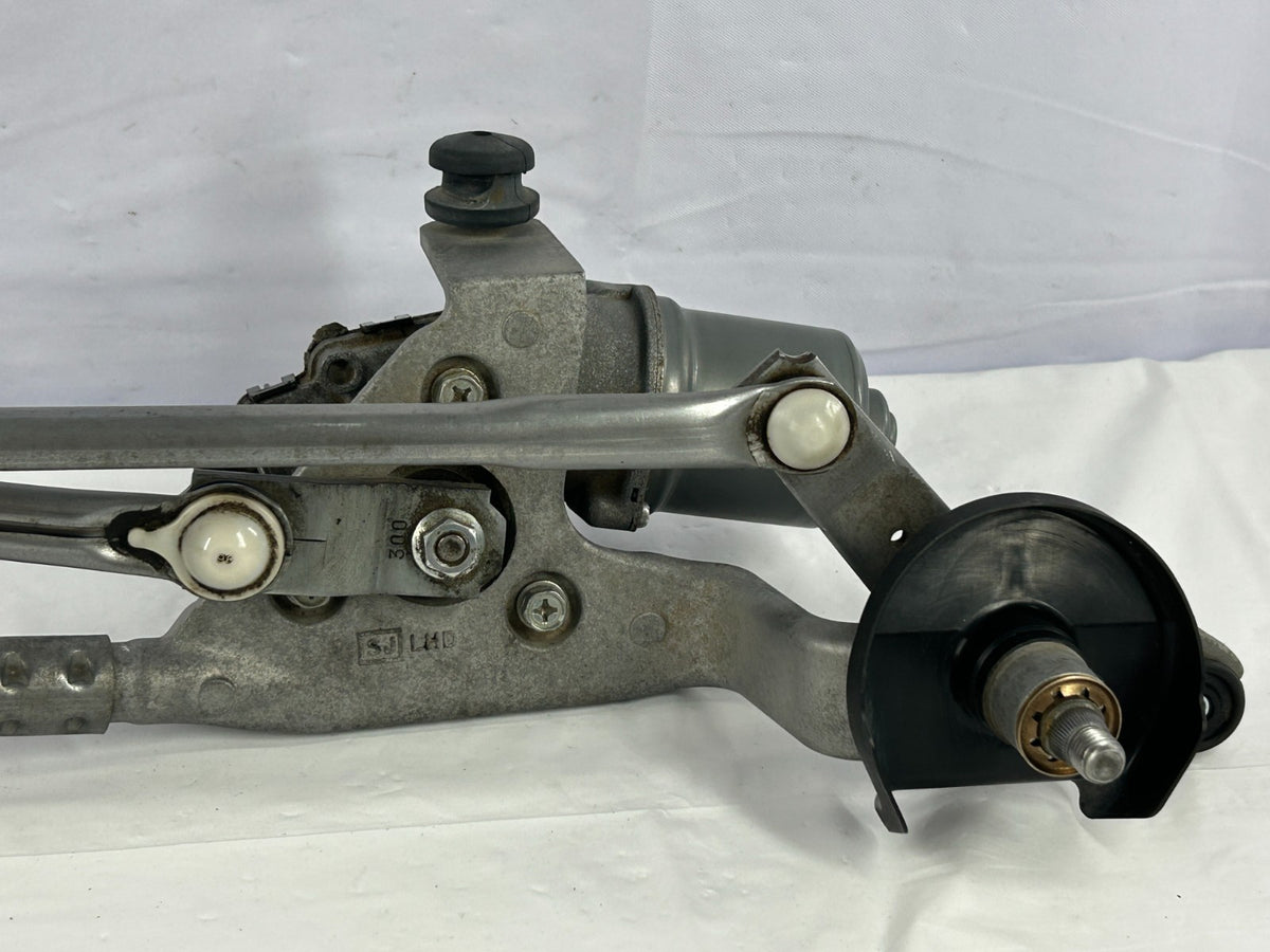 2019-2021 Subaru Forester Front Windshield Wiper Linkage Motor OEM 86511SJ010