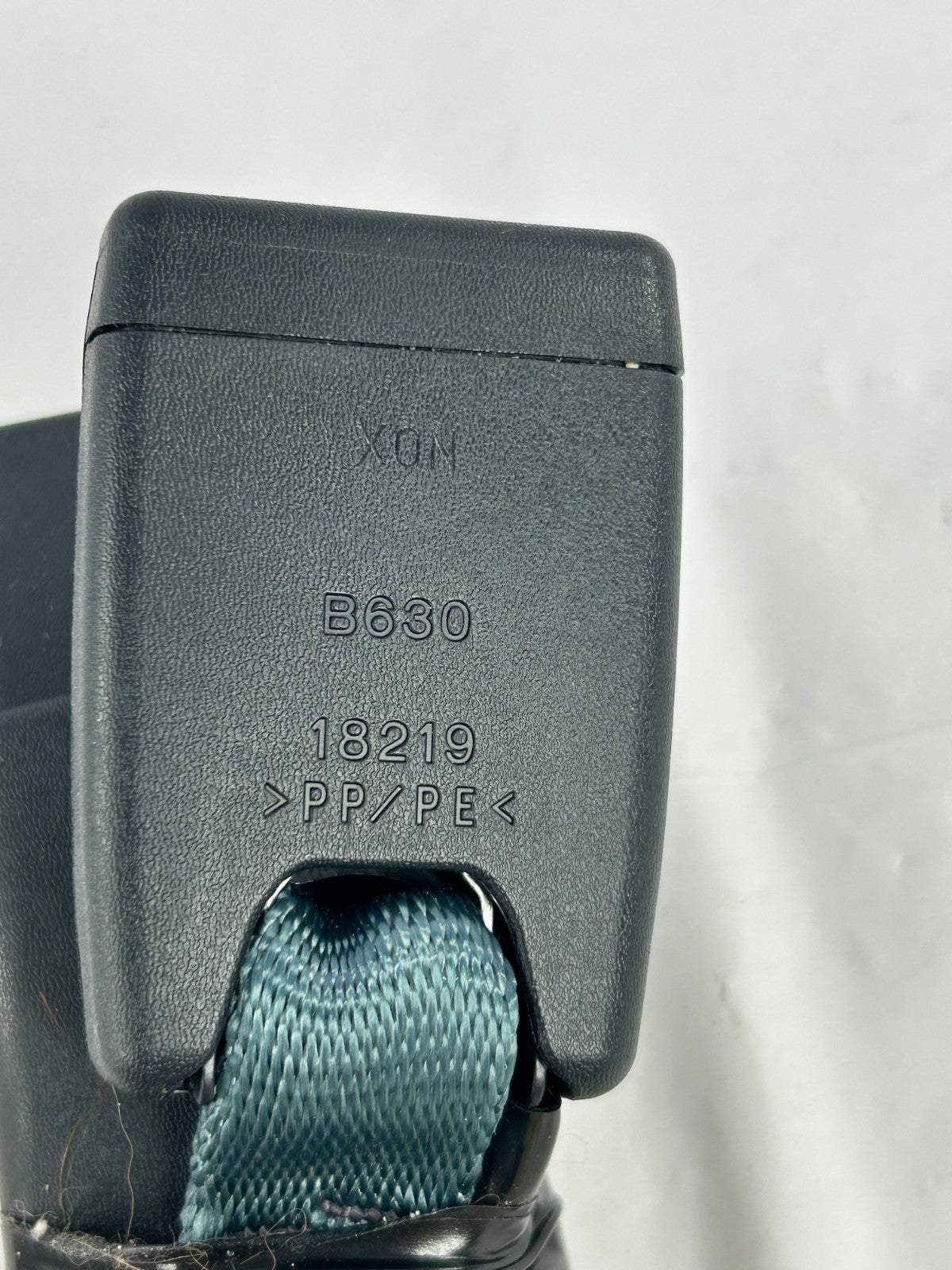 2019-2022 Subaru Forester Rear Left Center Seat Belt Buckle OEM 64670SJ030VH