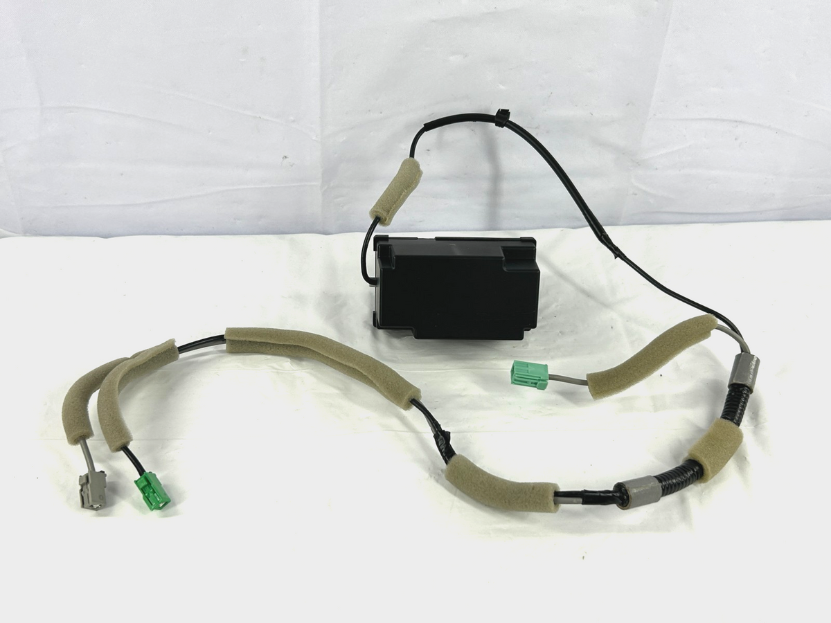 19-25 Subaru Forester Antenna Receiver Module with Wire Harness OEM 86321SJ640