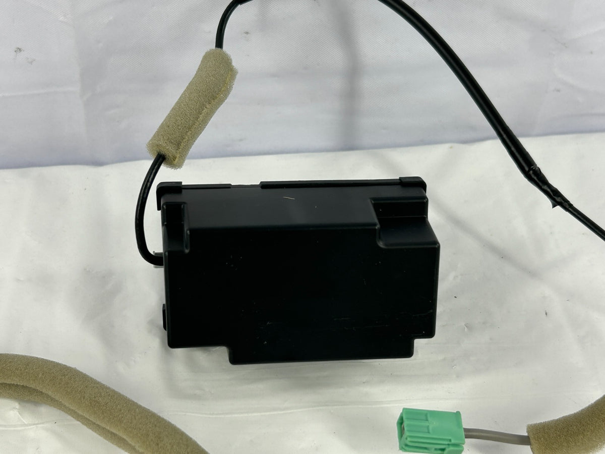 19-25 Subaru Forester Antenna Receiver Module with Wire Harness OEM 86321SJ640
