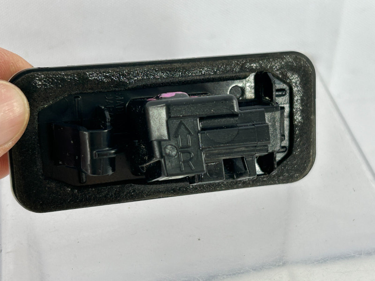 2020-2024 Subaru Forester Rear Right License Plate Light Lamp OEM  84301SJ000