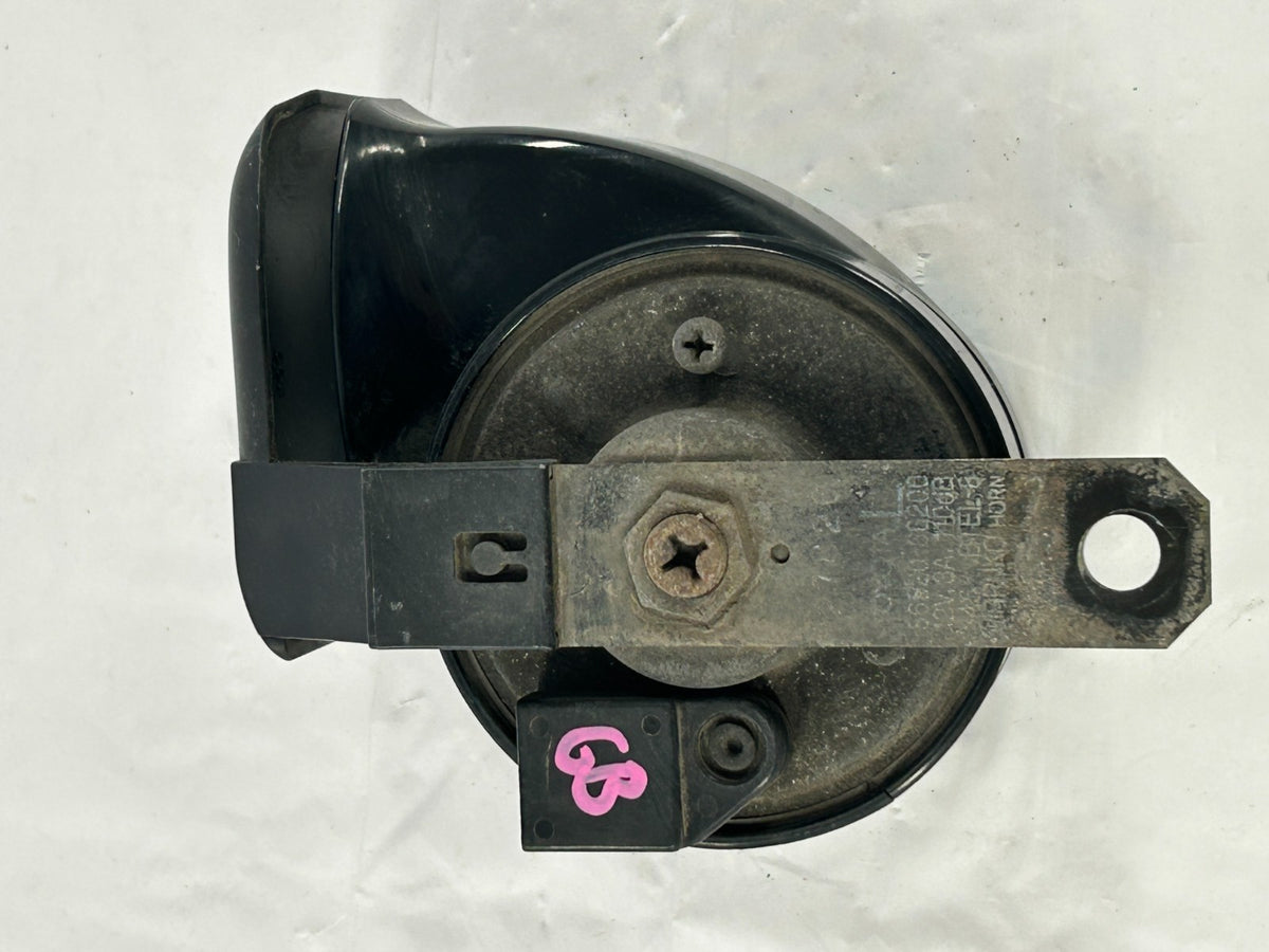 2003-2009 Toyota 4Runner Electric Horn Low Pitched Note Assembly OEM 86520-60200