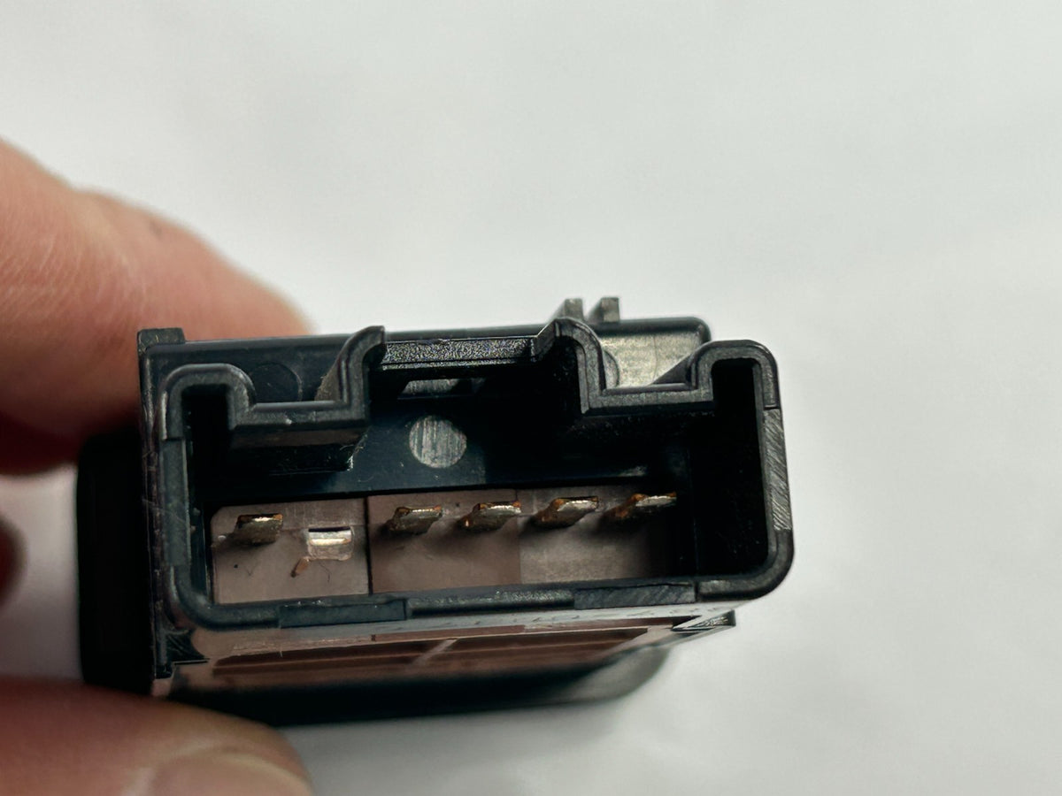 03-09 Toyota 4Runner AC 115V Power Inverter Main Switch Button OEM 84480-35070
