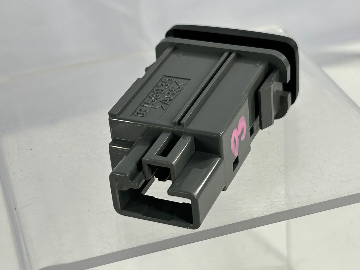 2003-2009 Toyota 4Runner Differential Lock Control Button Switch OEM 84725-35050