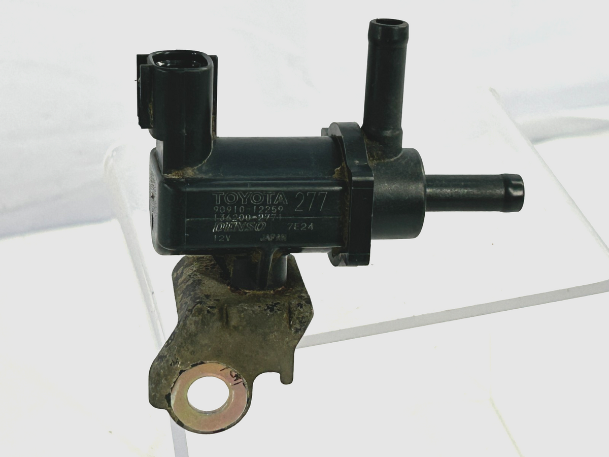 2003-2009 Toyota 4Runner Duty Vacuum Switching Valve OEM 90910-12259