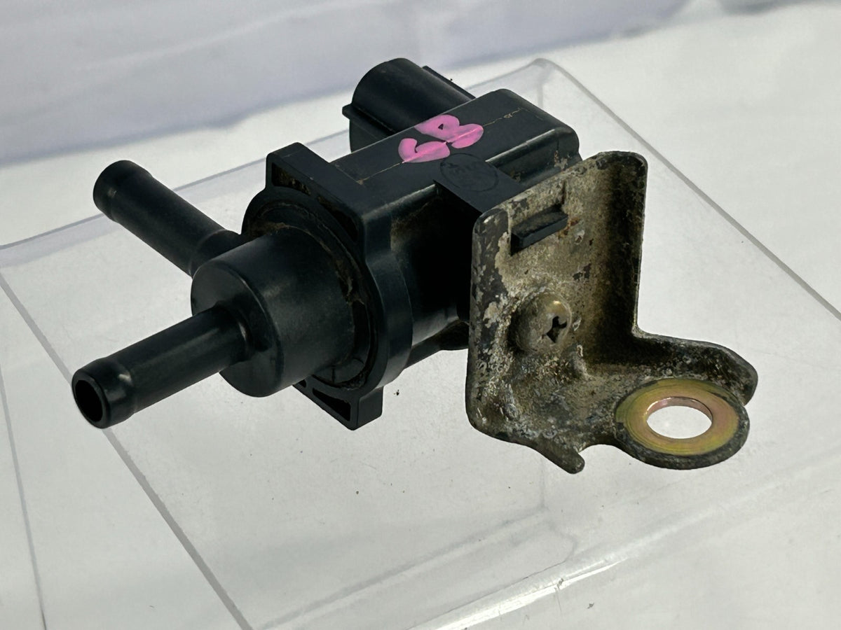 2003-2009 Toyota 4Runner Duty Vacuum Switching Valve OEM 90910-12259