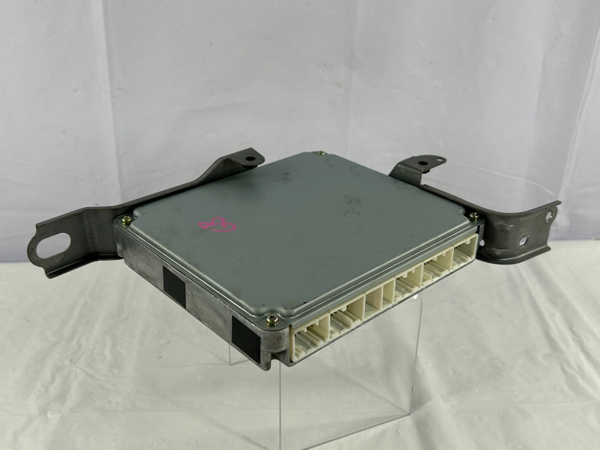 2003-2005 Toyota 4Runner ECU ECM Engine Computer Control Module OEM 89661-35A10