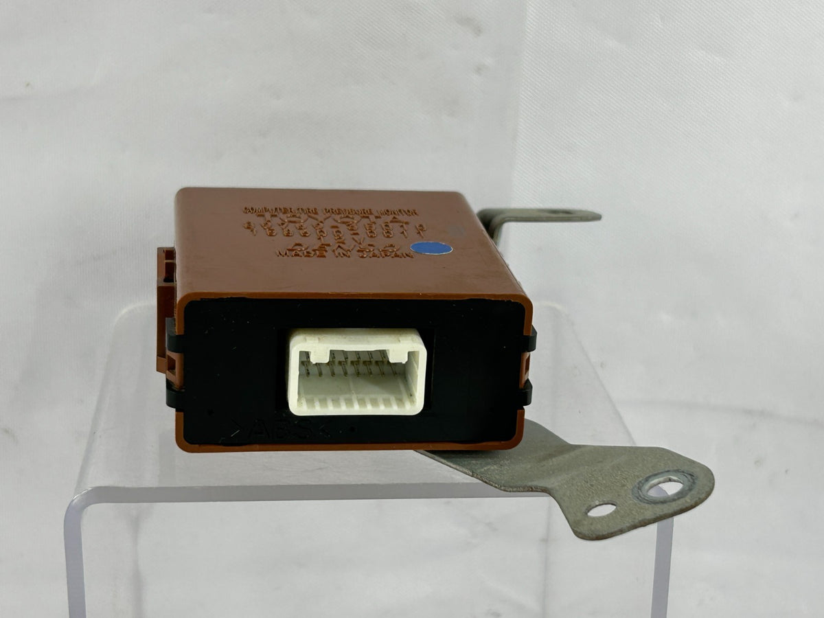 2003-2008 Toyota 4Runner TPMS Tire Pressure Monitor Sensor Relay OEM 89769-35010