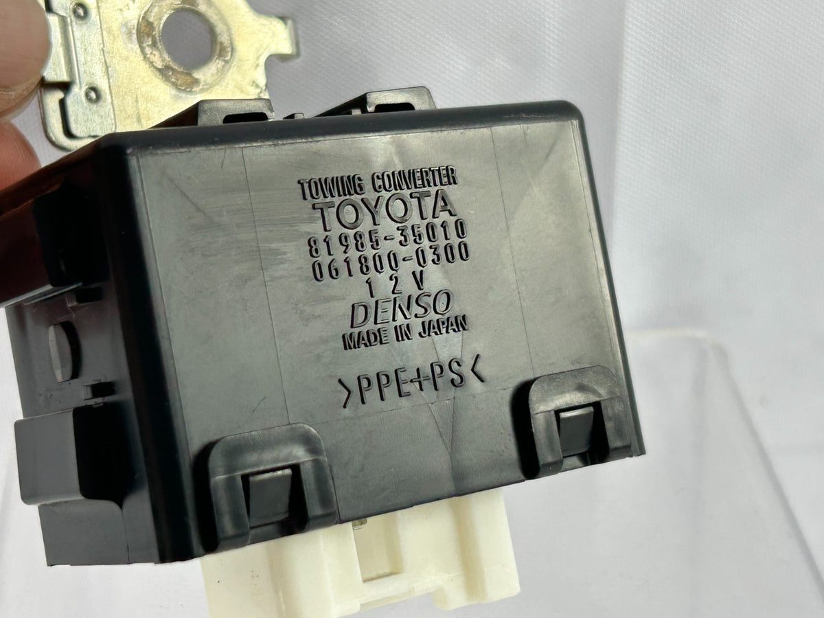 2003-2009 Toyota 4Runner Towing Converter Control Relay Module OEM 81985-35010