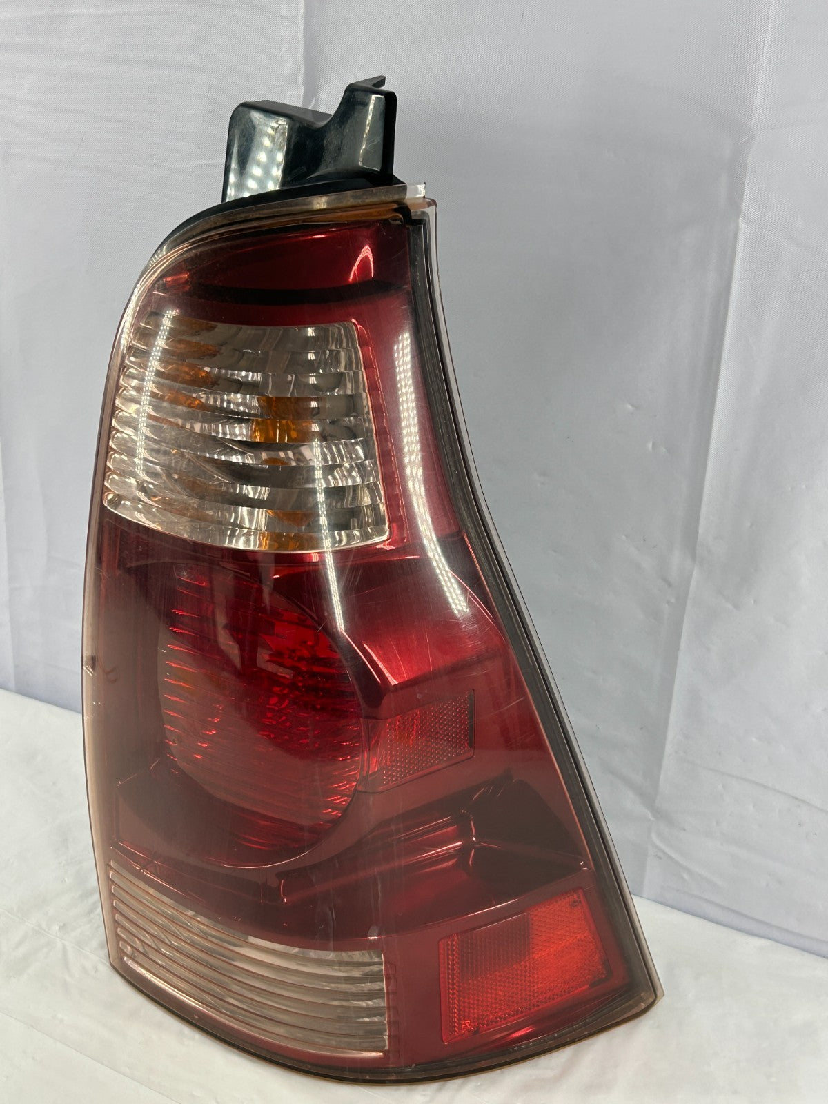 2003-2005 Toyota 4Runner Rear Right Tail Light Taillight Lamp OEM 81551-35310
