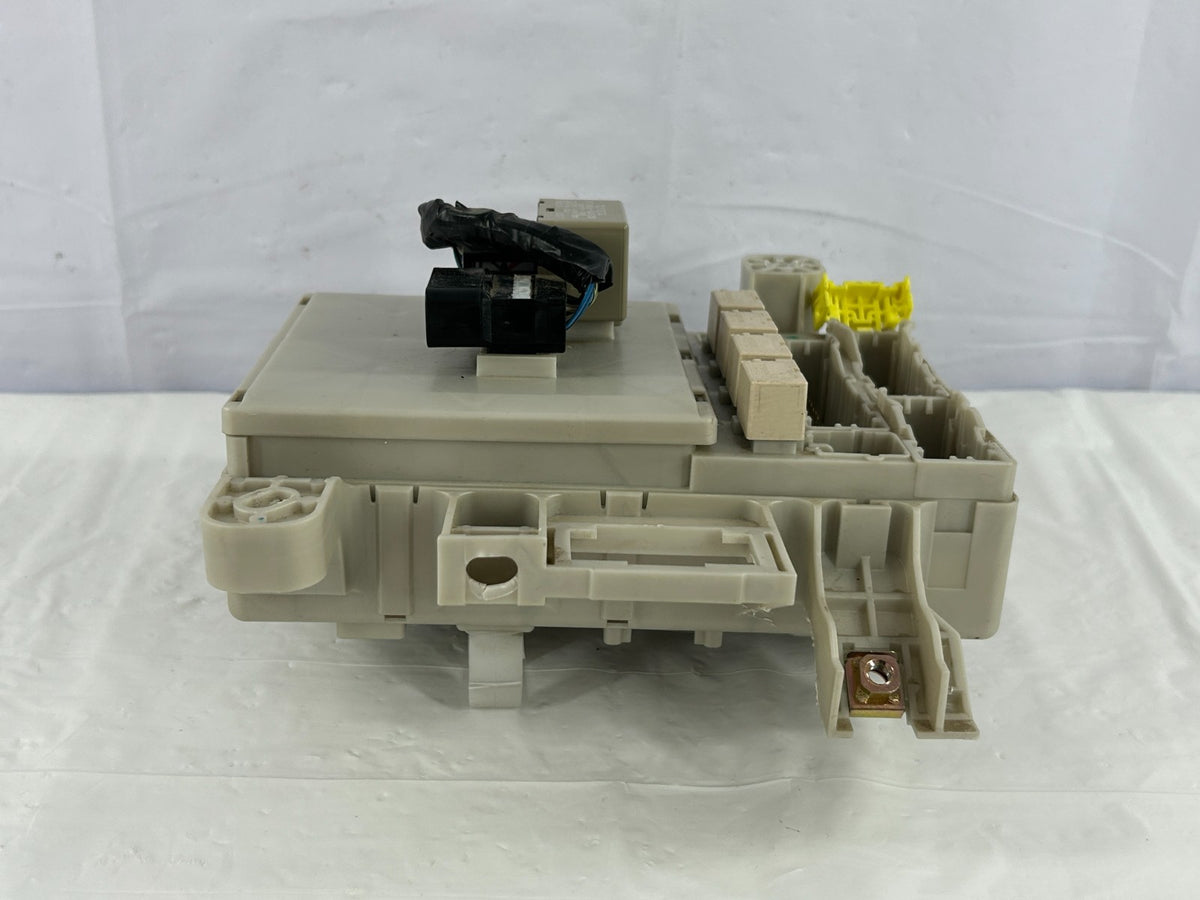 2003-2005 Toyota 4Runner Interior Junction Block Fuse Relay Box OEM 82730-35350
