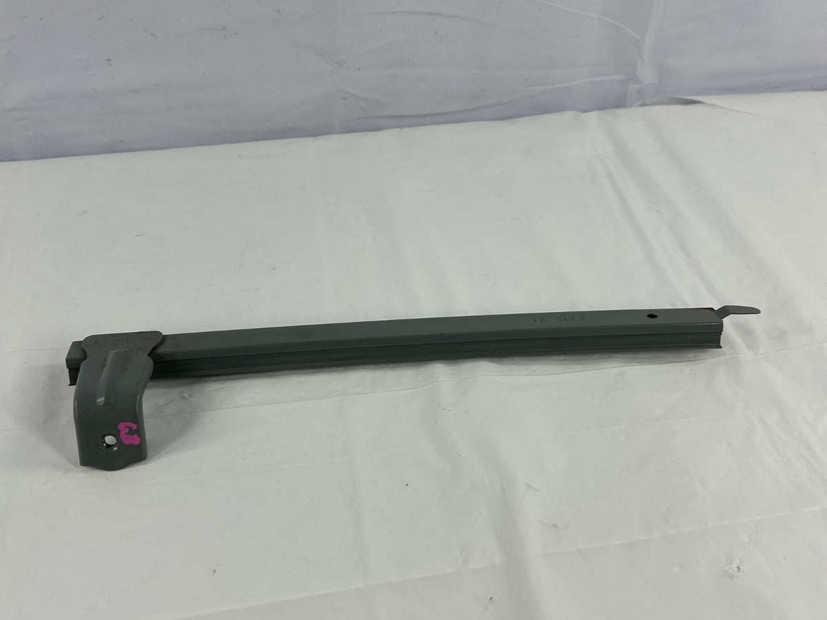 03-09 Toyota 4Runner Front Left Driver Door Window Glass Guide OEM 68162-35060