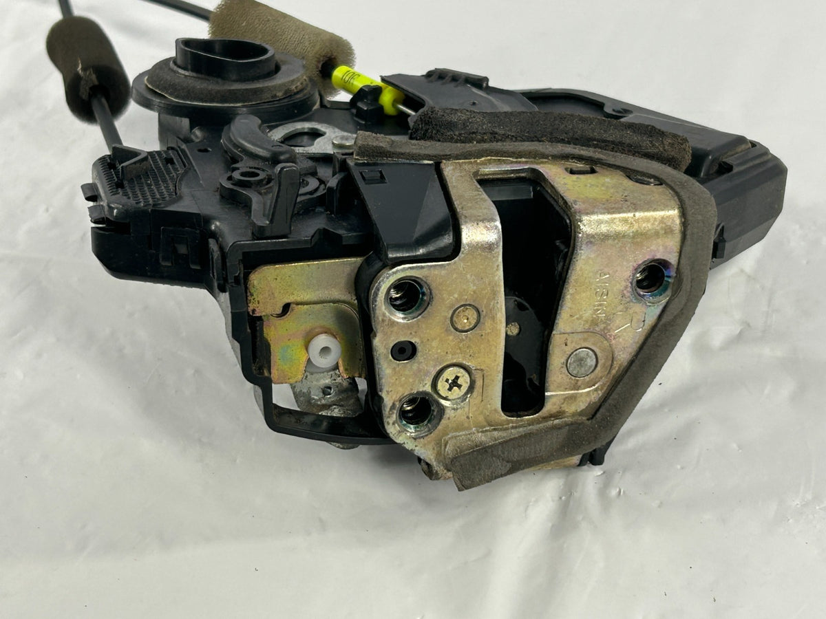 2003-2007 Toyota 4Runner Rear Right Door Lock Latch Actuator OEM 69050-60090