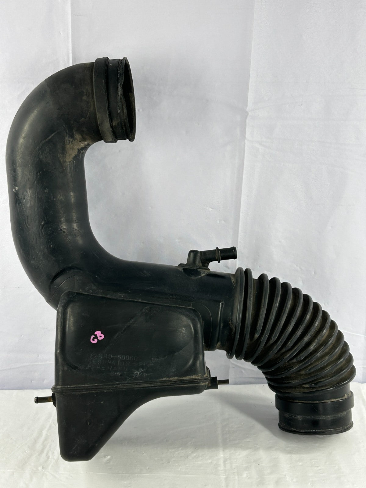 03-05 Toyota 4Runner 4.7L V8 Engine Air Intake Resonator Hose OEM 17880-50061