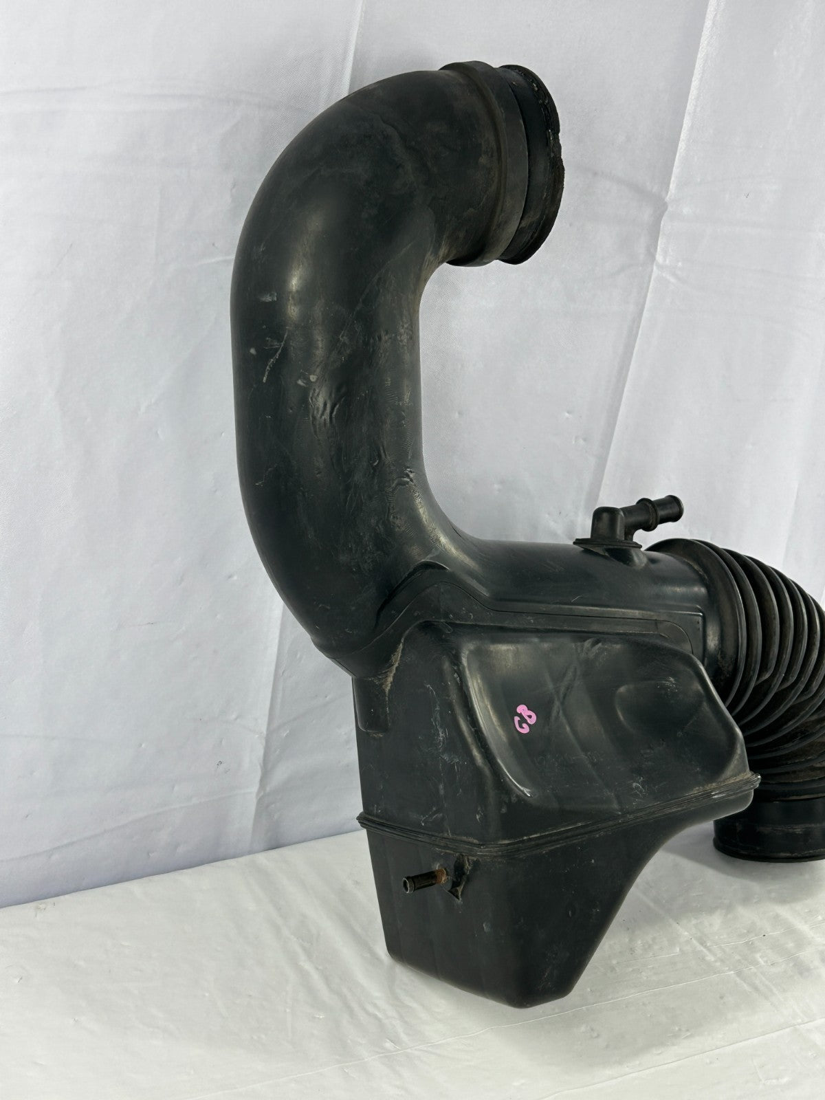 03-05 Toyota 4Runner 4.7L V8 Engine Air Intake Resonator Hose OEM 17880-50061