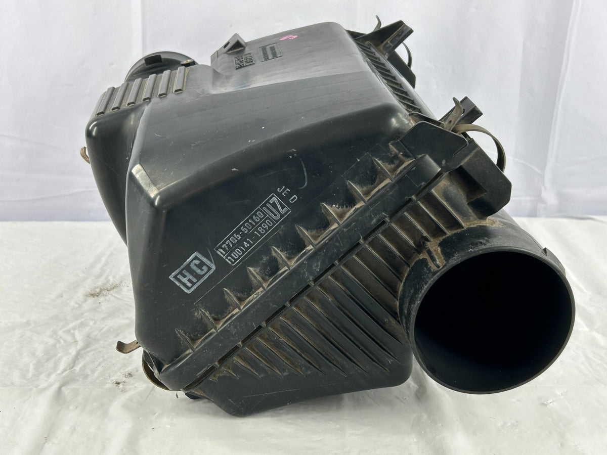 2003-2005 Toyota 4Runner 4.7L V8 Engine Air Cleaner Filter Box OEM 17705-50160