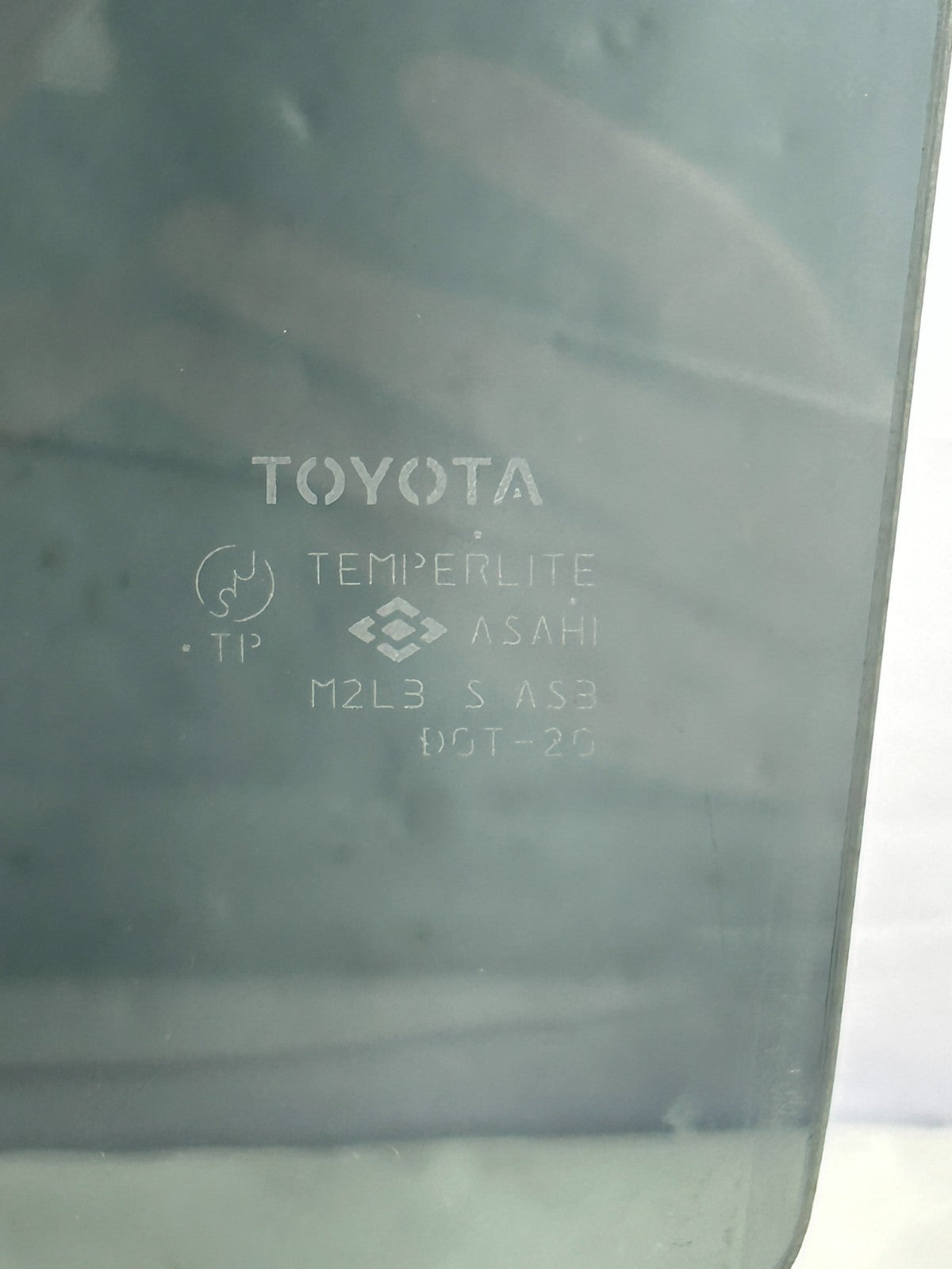2003-2009 Toyota 4Runner Rear Left Driver Side Door Window Glass OEM 68114-35100