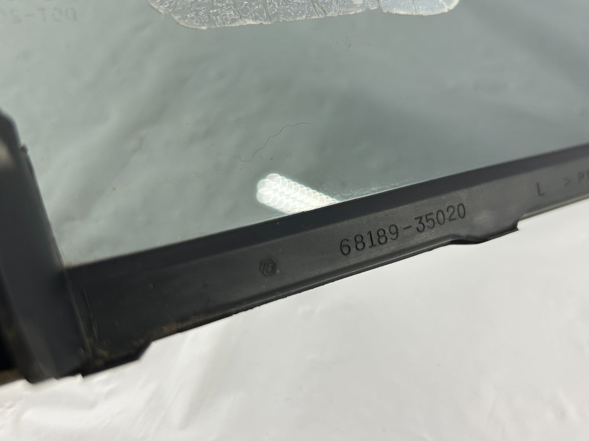 03-09 Toyota 4Runner Rear Left Door Quarter Window Vent Glass OEM 68124-35060