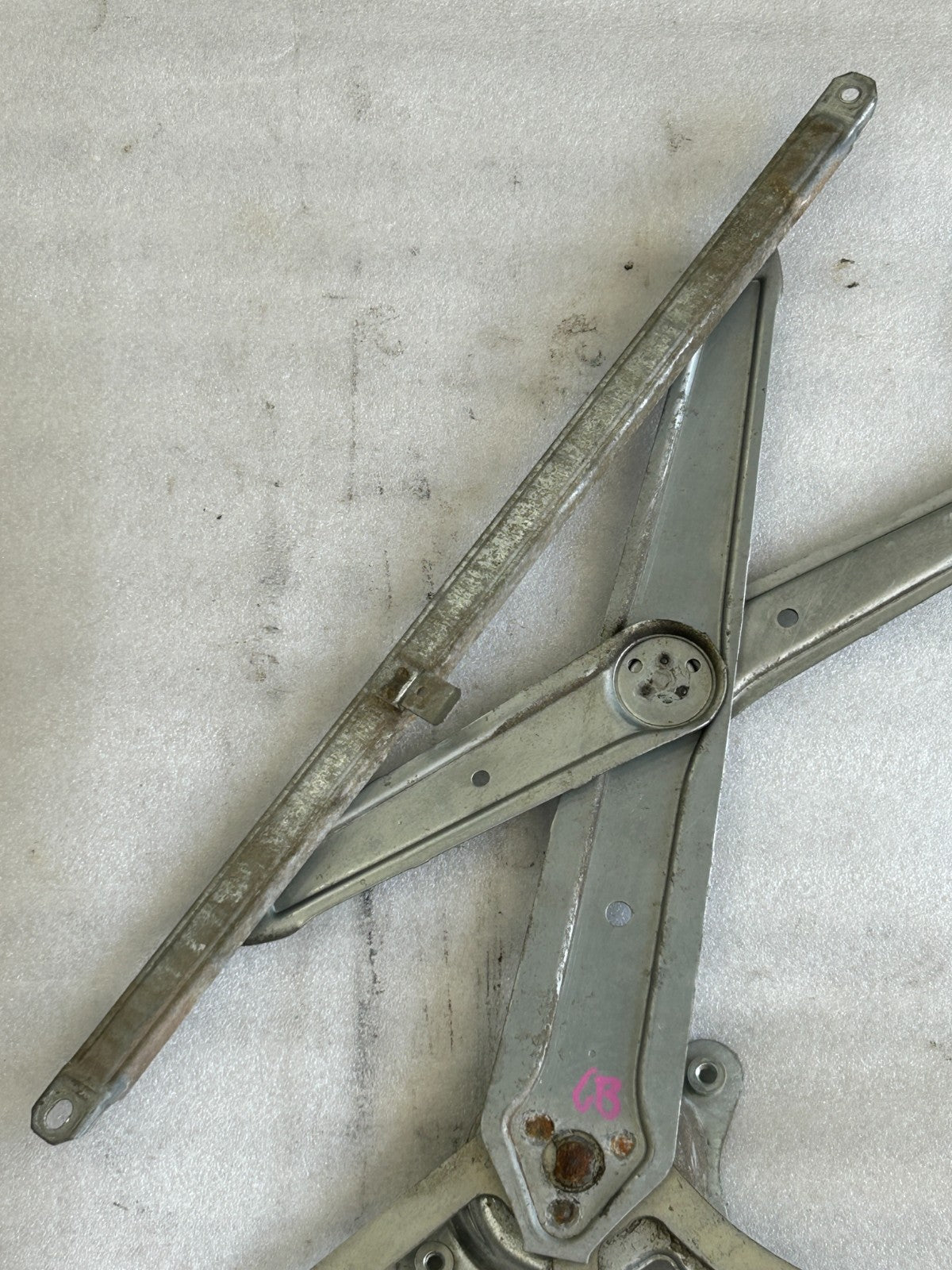 2003-2009 Toyota 4Runner Front Right Door Window Regulator Motor OEM 69801-58010