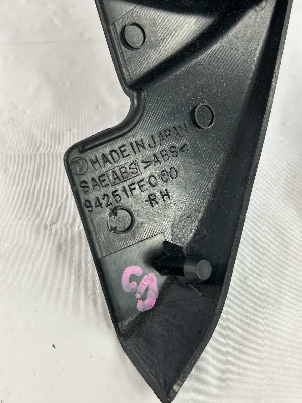 02-07 Subaru Impreza Front Right Door Mirror Corner Trim Cover OEM 94251FE000
