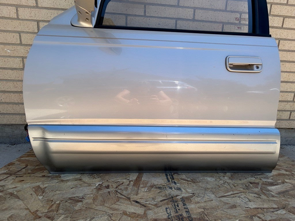 1996-1998 Toyota 4Runner Limited Front Left Driver Door Complete OEM 6700235340
